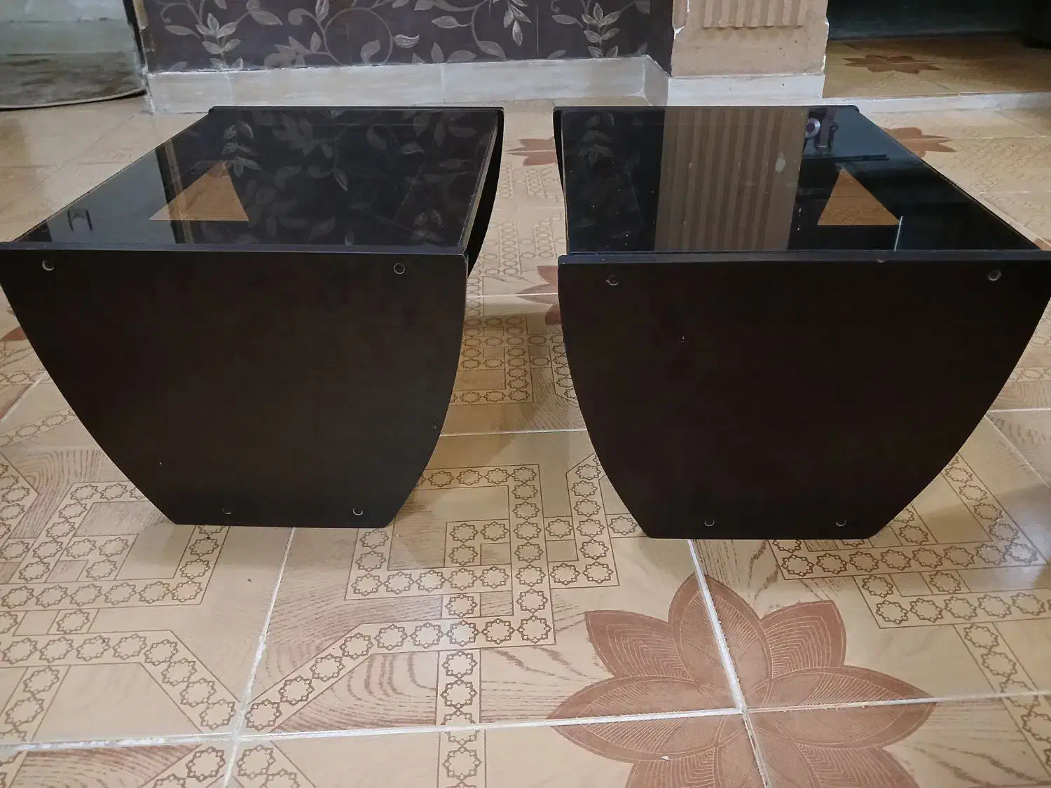 میز عسلی|مبلمان خانگی و میز عسلی|رشت, معلم|دیوار