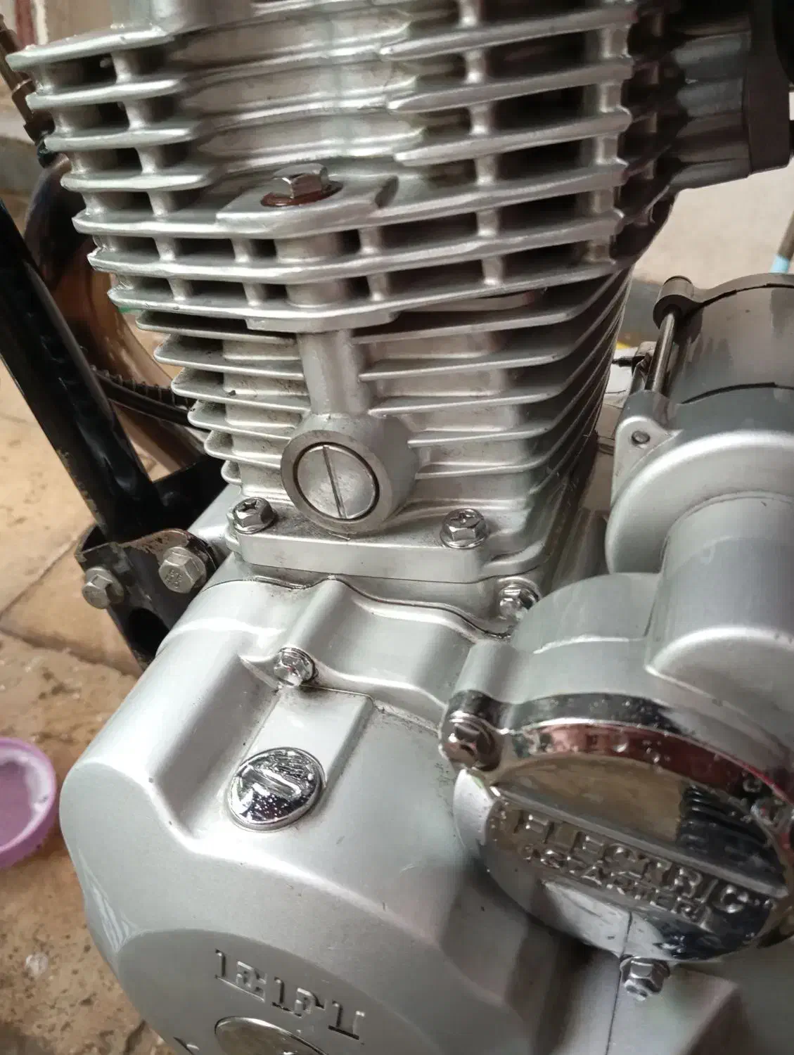 هوندا 125|موتورسیکلت|شیراز, کوشک میدان|دیوار