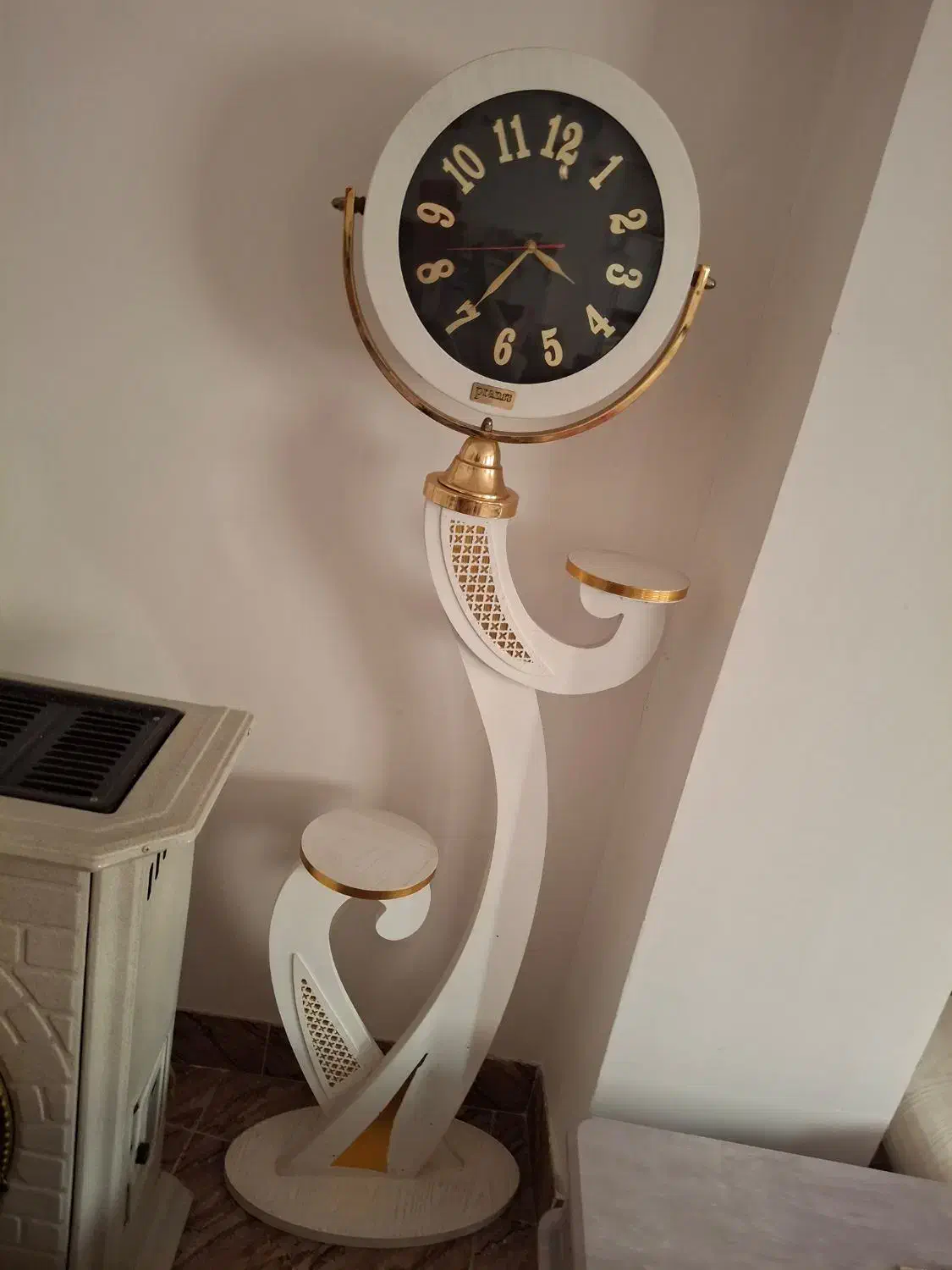 ساعت قدی|ساعت دیواری و تزئینی|لاهیجان, گلستان|دیوار