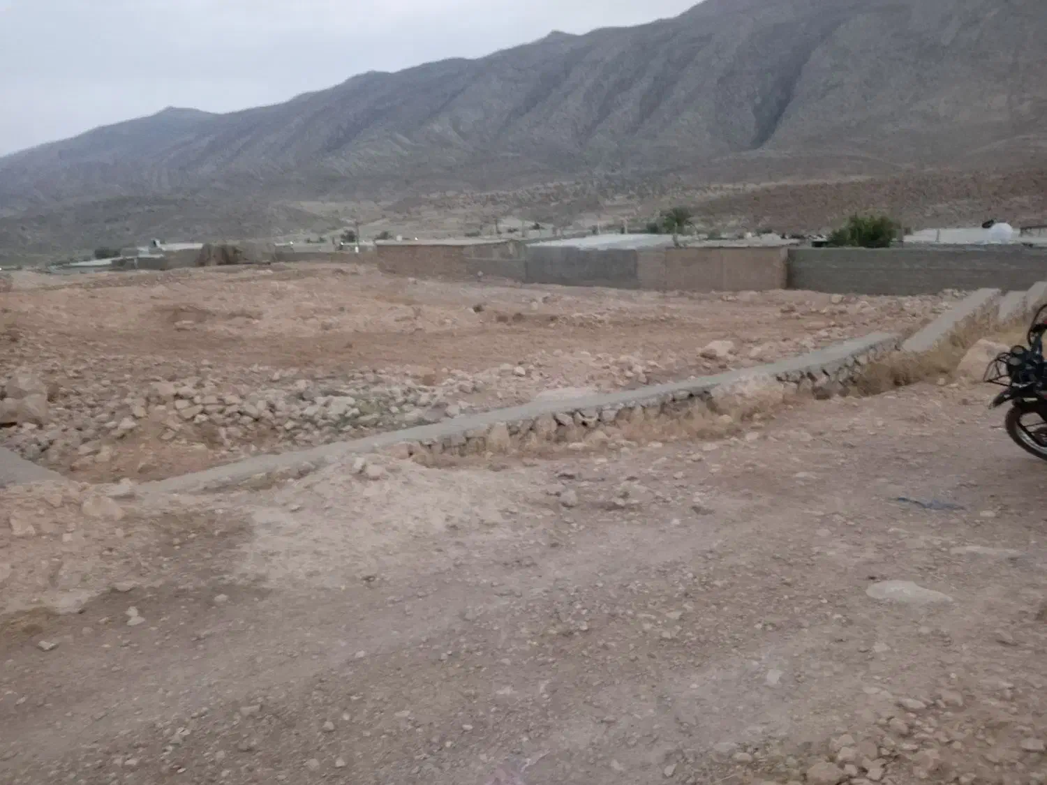 زمین گلخونه‌ای باغ شهری|فروش زمین و ملک کلنگی|خنج, |دیوار