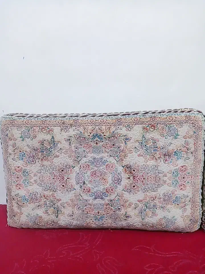 پشتی پنبه ای|پشتی|دهگلان, |دیوار