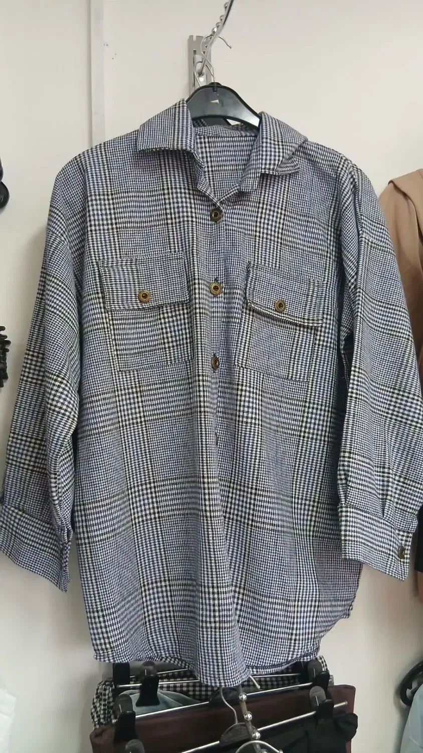 مانتو|لباس|رشت, جانبازان|دیوار