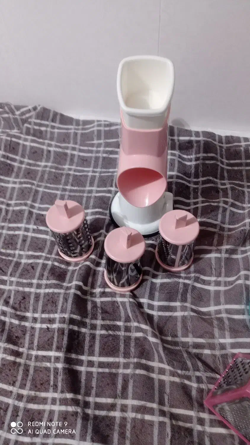 رنده دستی سه کاره و ظرف شیشه ای|ظروف پختوپز|بوکان, |دیوار