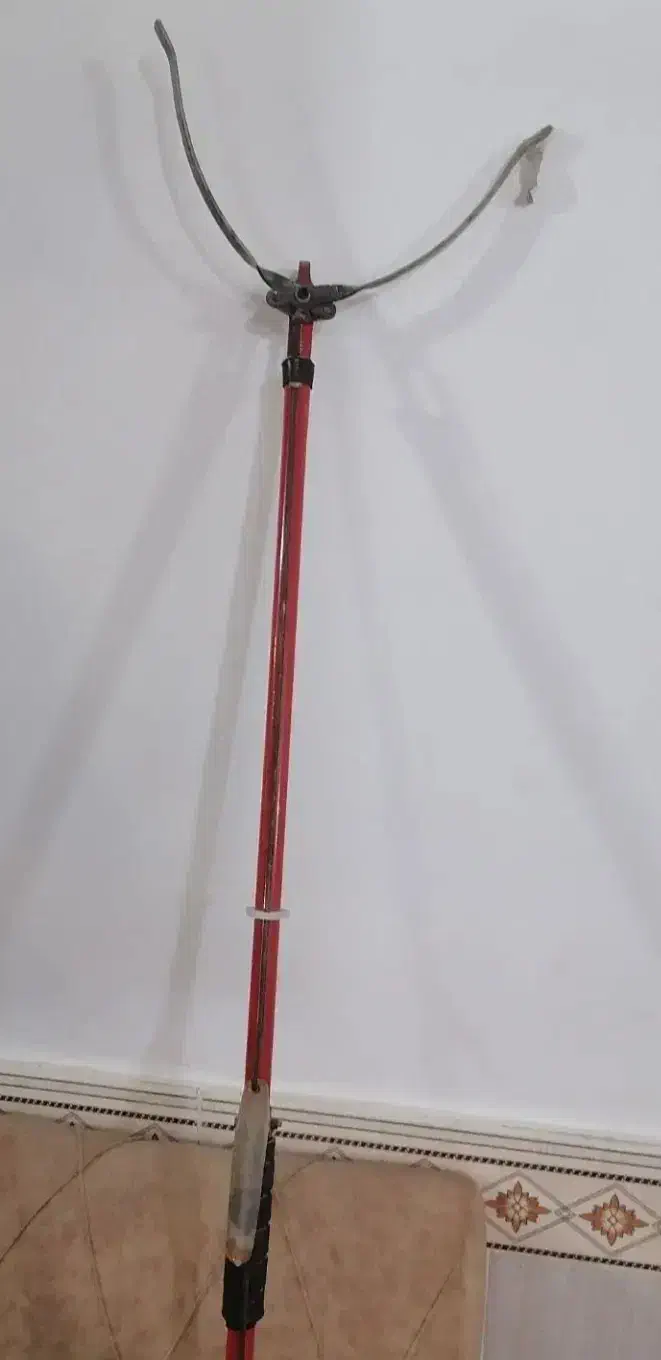 گیره بلند برای فروشگاه و ال ای دی سفید|لامپ و چراغ|سبزوار, چهارراه فرودگاه|دیوار