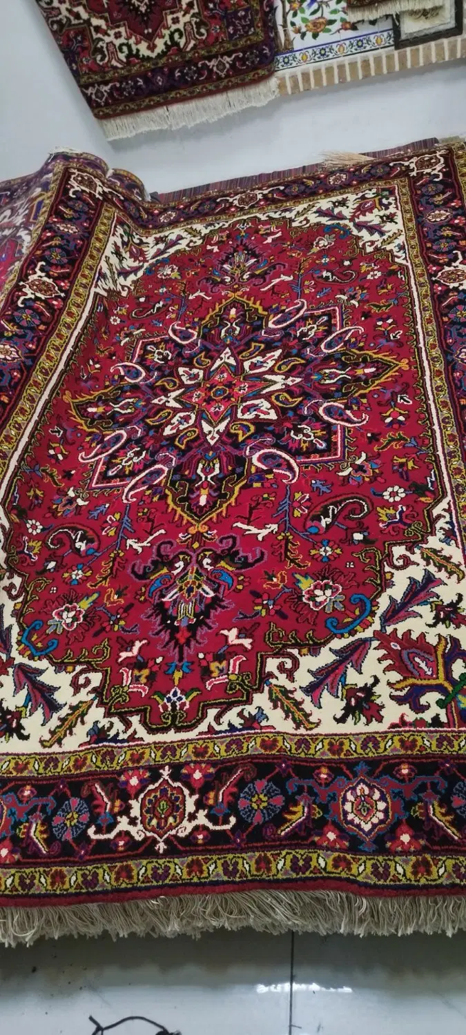 خریدوفروش و خریدار دستبافت کارکرده وکهنه|فرش|تبریز, |دیوار