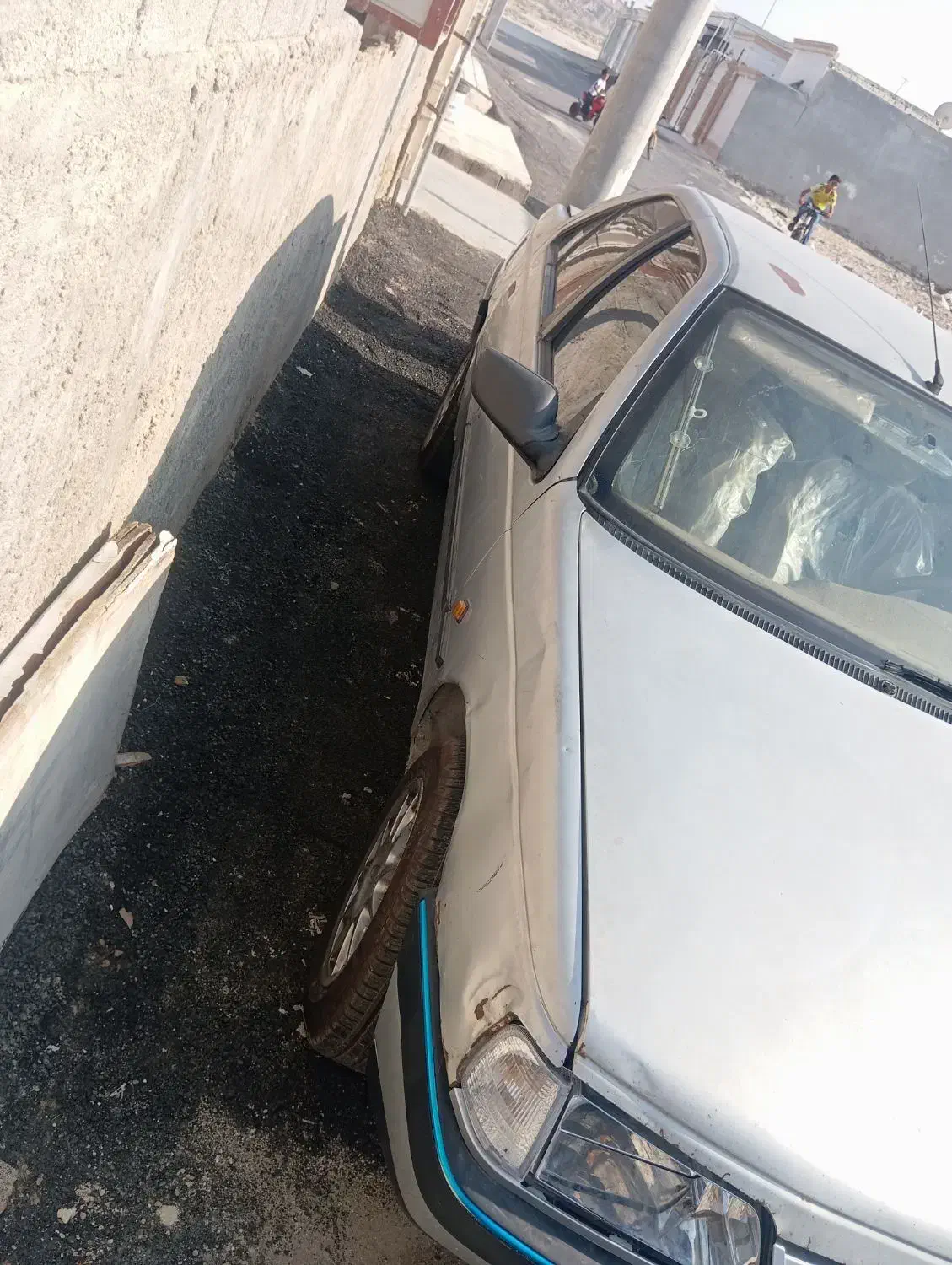 پژو 405 نقره ای مدل 1389 تو کرم موتور زیمنس بی رنگ|خودرو سواری و وانت|بندرعباس, |دیوار