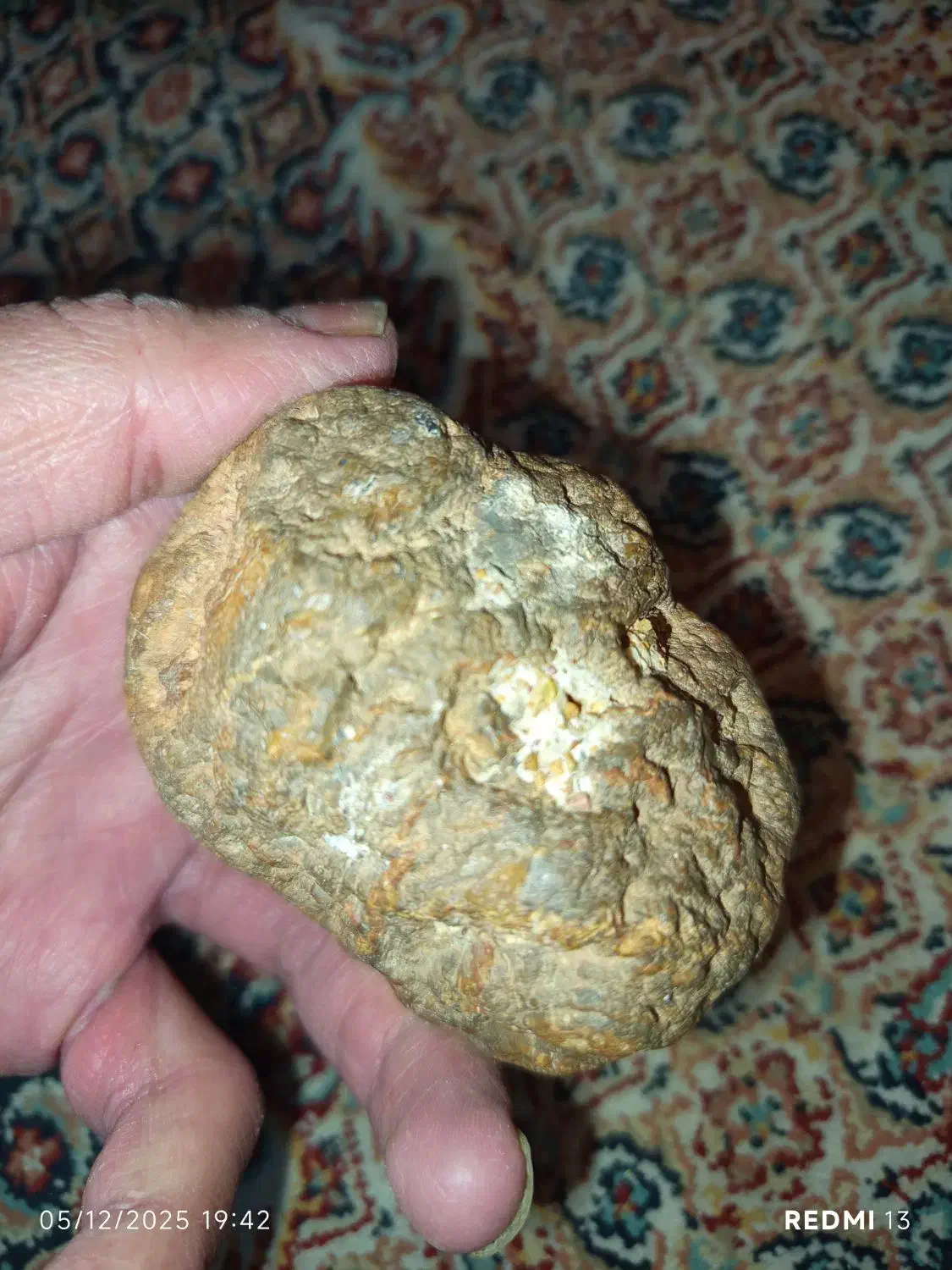 سنگ|کلکسیون اشیاء عتیقه|شیراز, پشم شیشه|دیوار