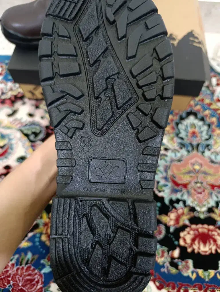 کفش ایمنی نو سایز 44|کیف، کفش، کمربند|شوشتر, |دیوار