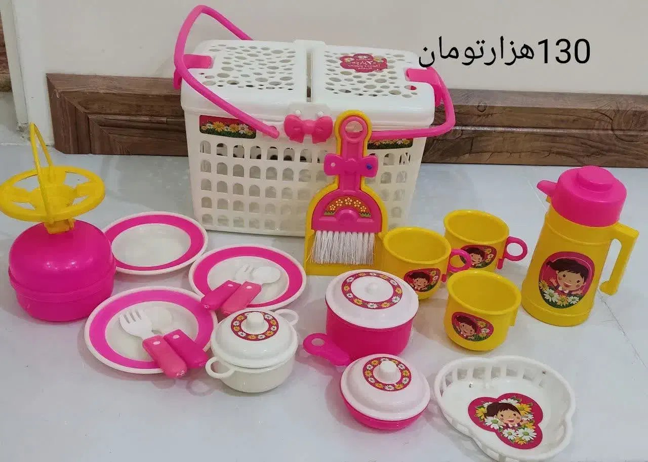 تعدادی اسباب بازی وعروسک|اسباب‌بازی بچه|قزوین, |دیوار