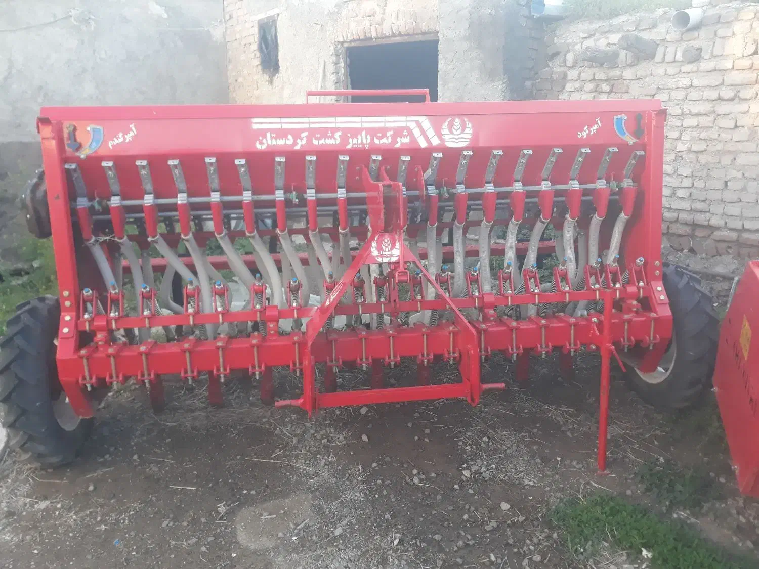 گندمکار طیفی ۱۹ ردیفه سبز دشت کردستان|ماشین‌آلات صنعتی|اردبیل, |دیوار