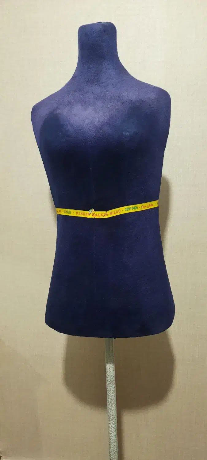 مانکن ساده پایه فلزی|لوازم خیاطی و بافتنی|رشت, رشتیان|دیوار