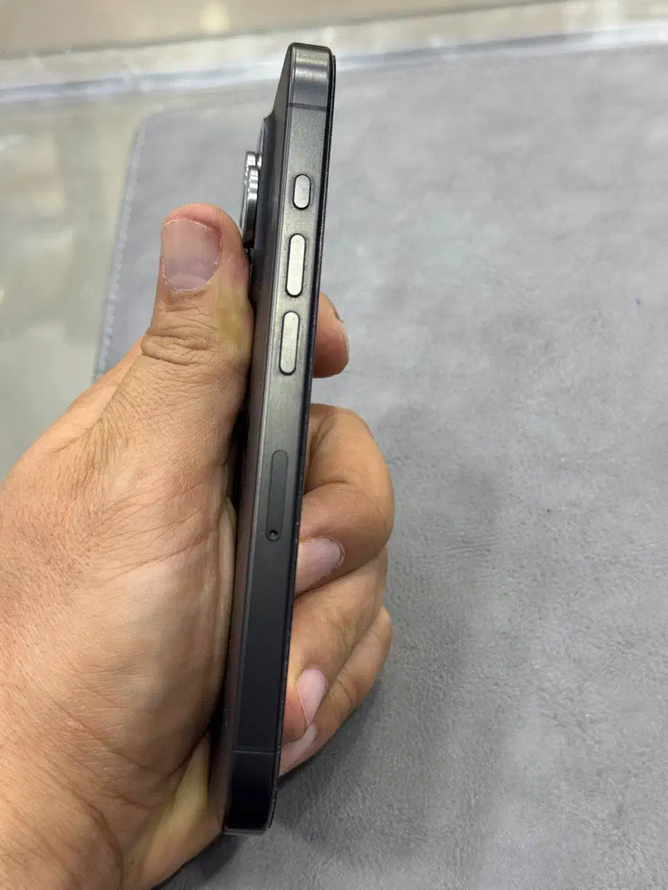 Iphone 15 pro 256 zaa black titanium|موبایل|شیراز, عفیف‌آباد|دیوار