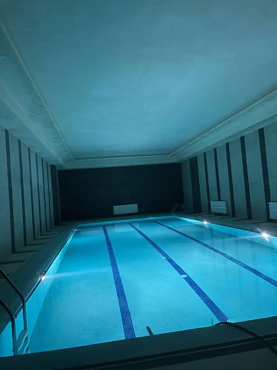 ۱۴۵متر۳خواب /برج باغ/فول مشاعات (موارد مختلف)