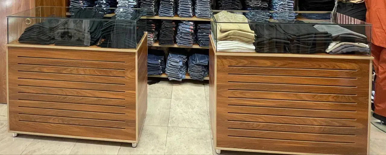 دو عدد میز در حد نو برای مغازه و کسب و کار|فروشگاه و مغازه|تهران, آذری|دیوار