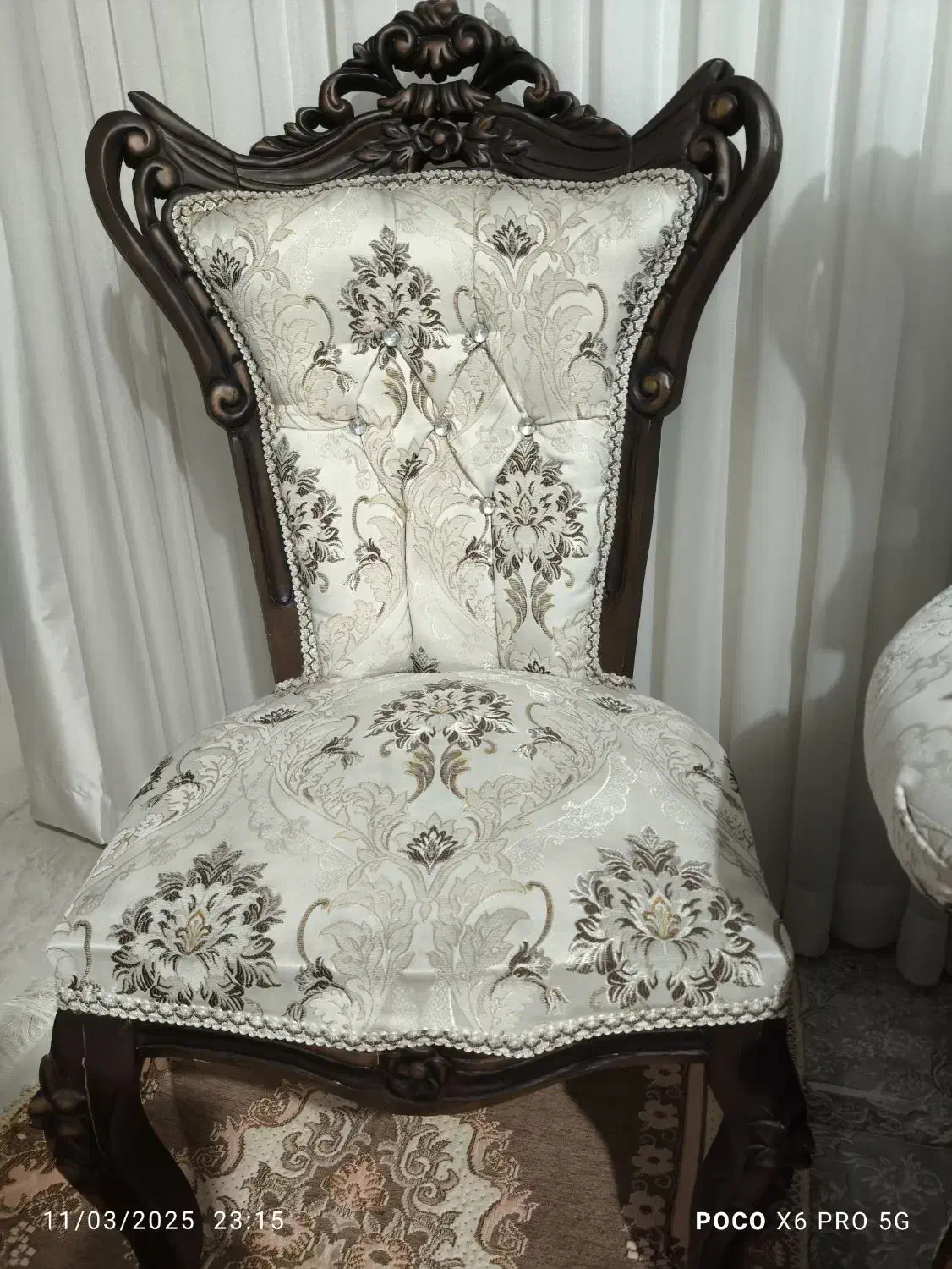 مبل کلاسیک سالم|مبلمان خانگی و میز عسلی|تویسرکان, |دیوار