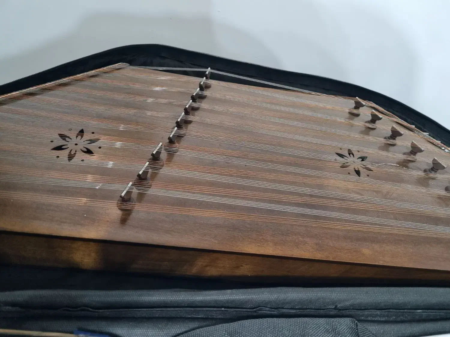 سنتور|سازهای سنتی|پاکدشت, پاکدشت (مامازند)|دیوار