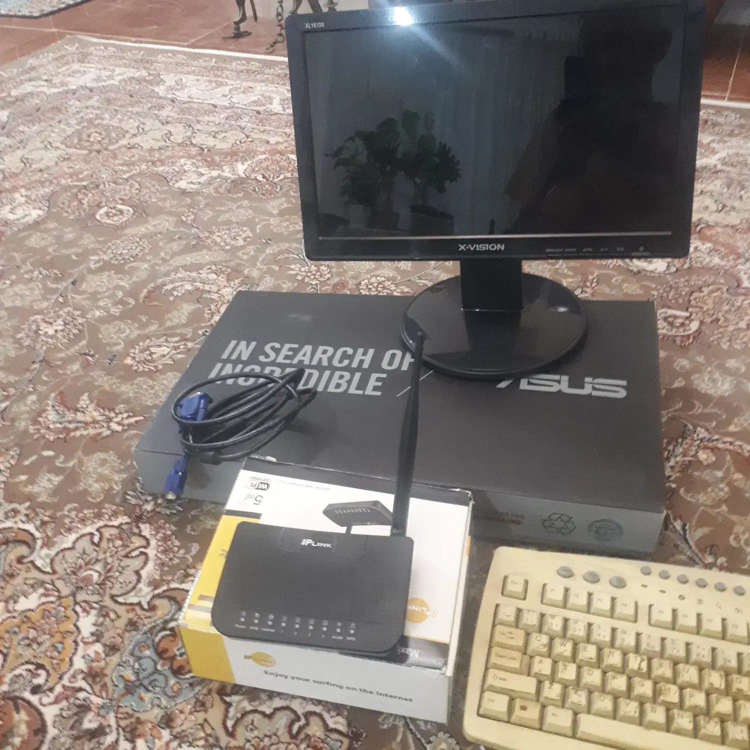 مانیتور.کامپیوتر.بابعضی.لوازم|قطعات و لوازم جانبی رایانه|کردکوی, |دیوار