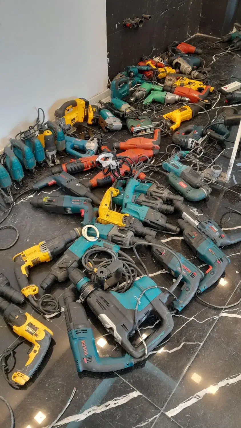 تعمیرات ابزار برقی بادی شارژی|ابزارآلات|شهریار, کهنز|دیوار