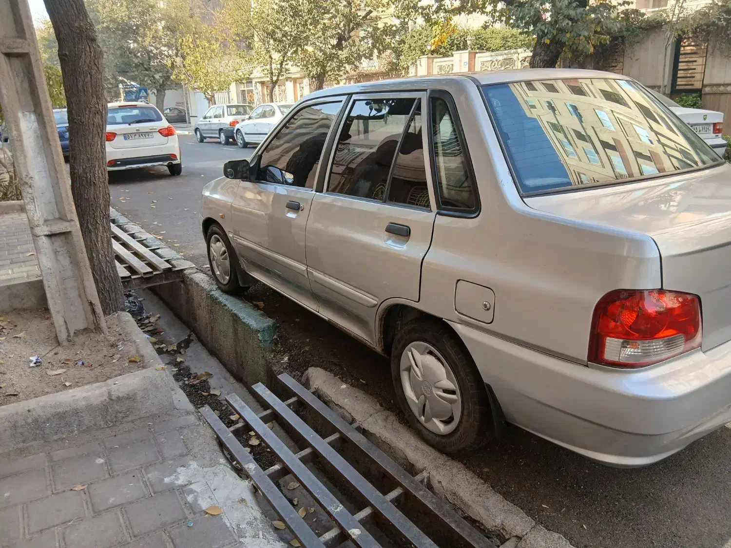 پراید ۱۳۲ استثنایی مدل ۸۹ نقره ای|خودرو سواری و وانت|تهران, صفا|دیوار