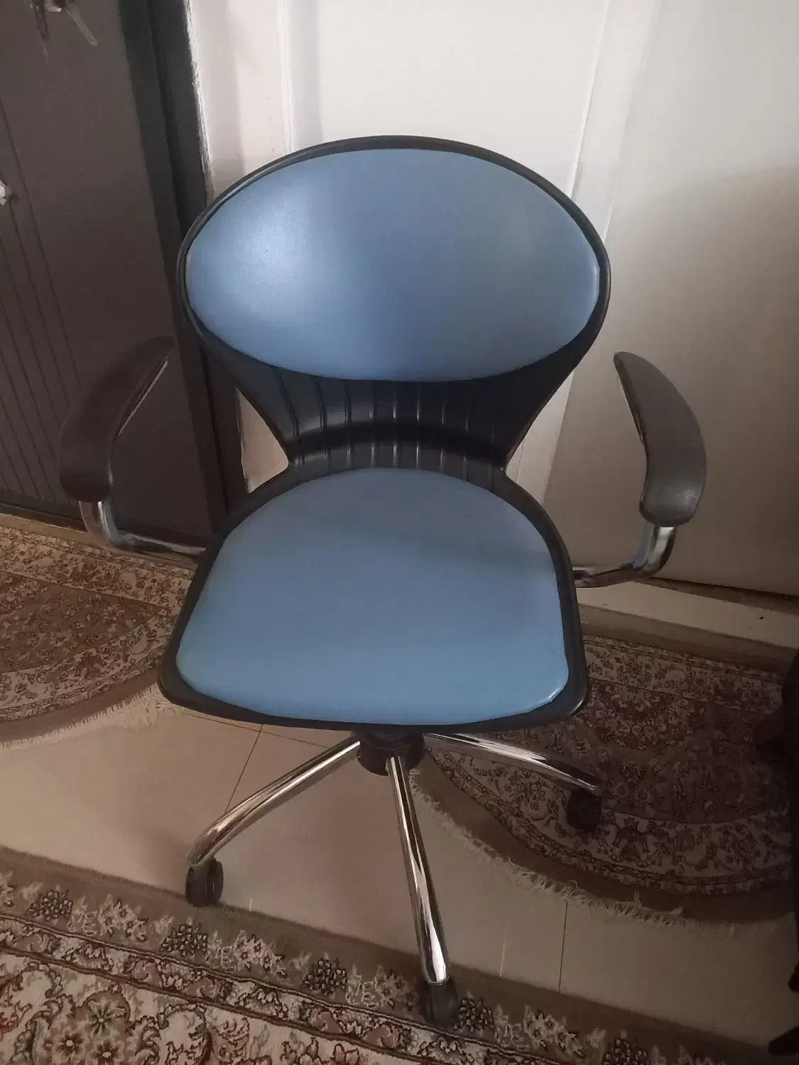 میز تحریر و صندلی چرخ دار|میز تحریر و کامپیوتر|تهران, جیحون|دیوار