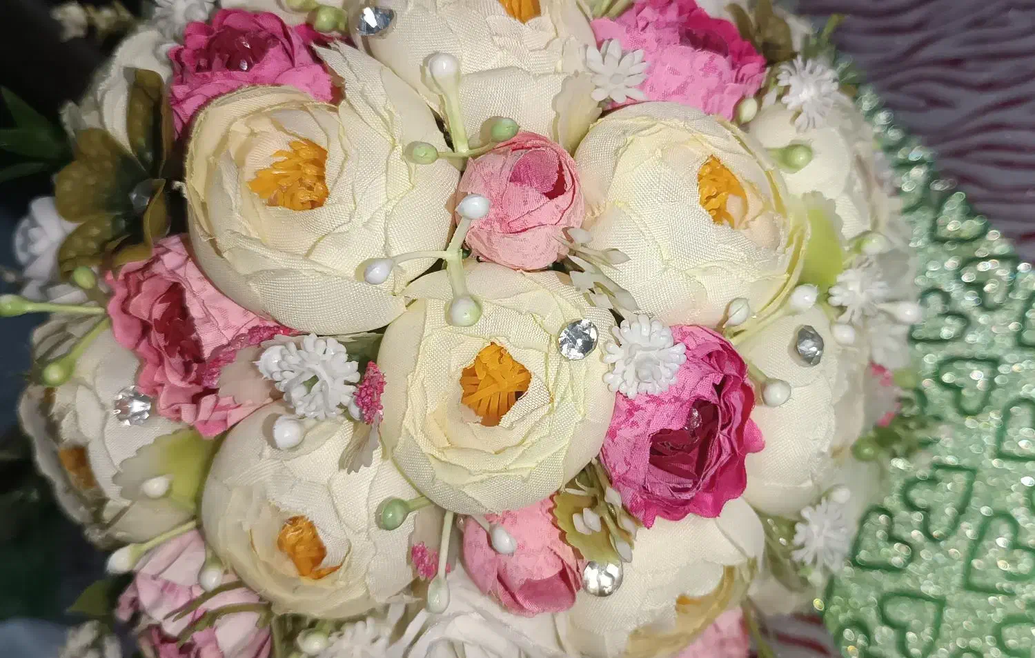 دسته گل عروس نو و تمیز|گل مصنوعی|برازجان, |دیوار