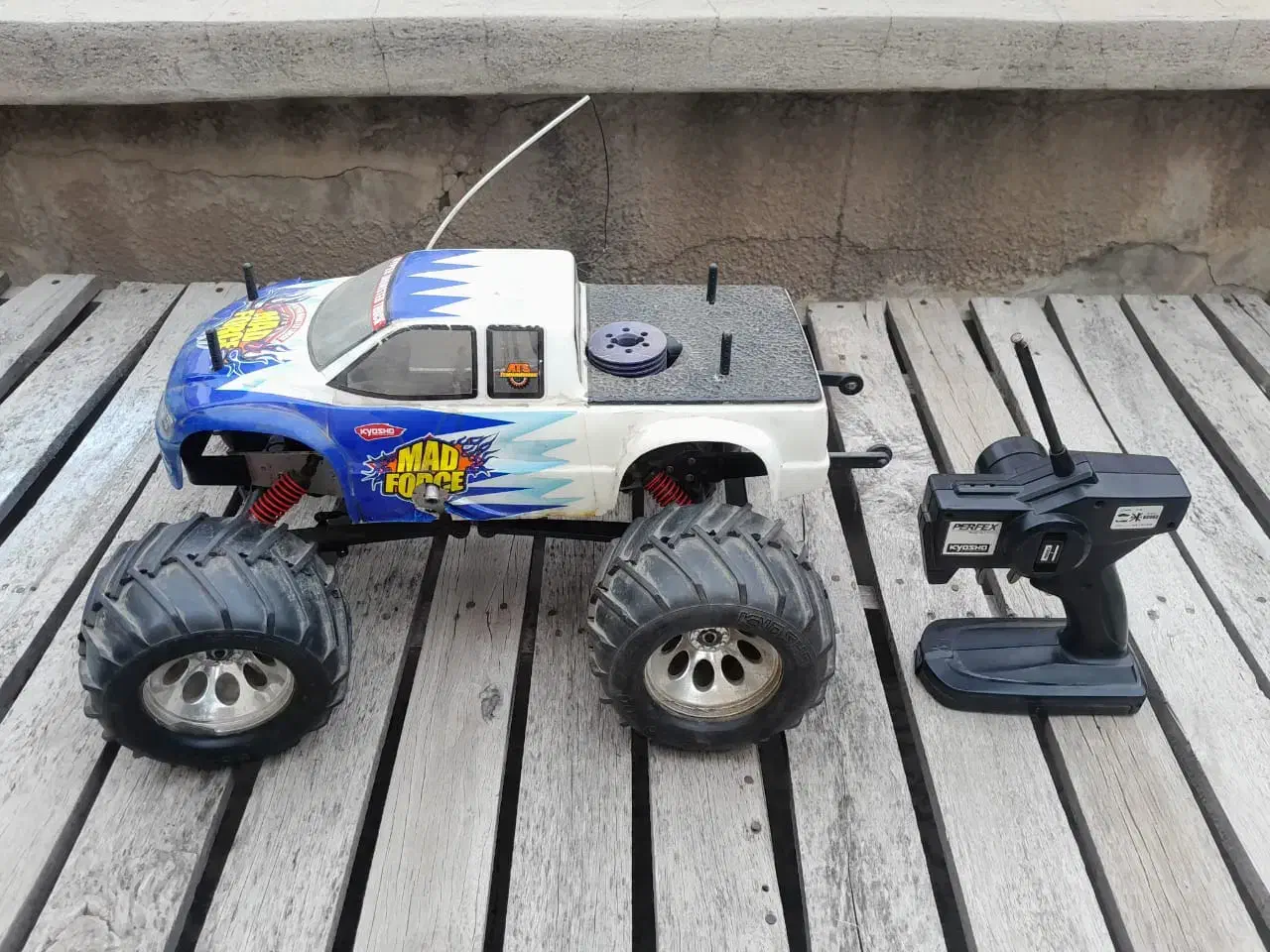 ماشین کنترلی بنزینی|اسباببازی|تهران, شهرک غرب|دیوار