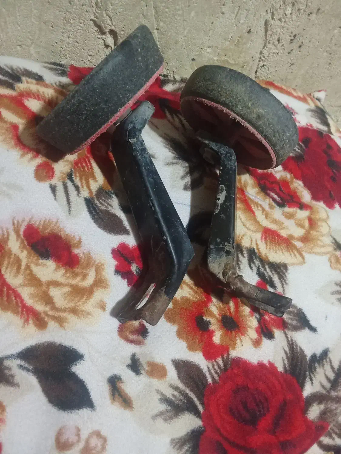 دو عدد کمک چرخ|اسباب و اثاث بچه|پلدختر, |دیوار