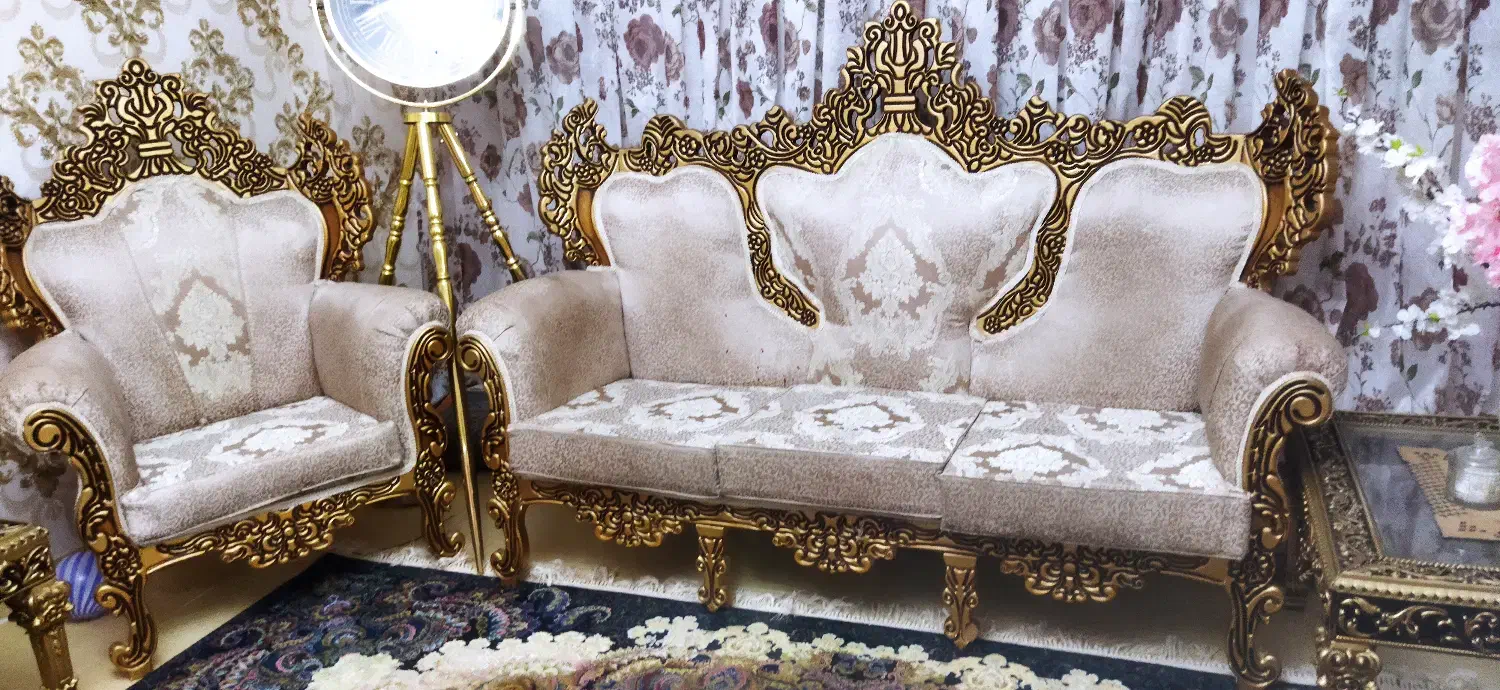 مبل سلطنتی ۷ نفره همراه با میزعسلی|مبلمان خانگی و میز عسلی|تربت جام, کلالی|دیوار