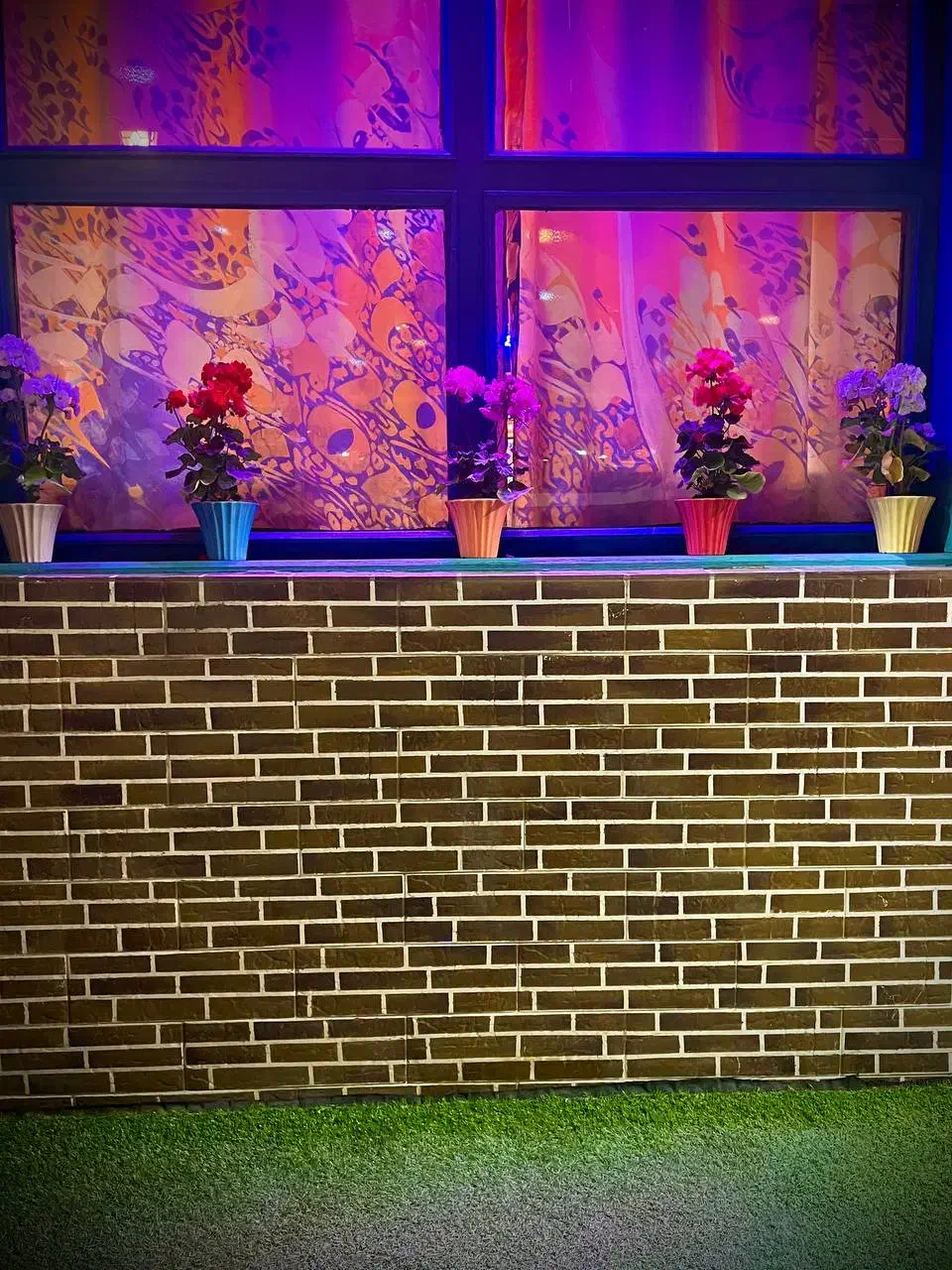 گارسون|استخدام خدمات فروشگاه و رستوران|رشت, جهاد|دیوار