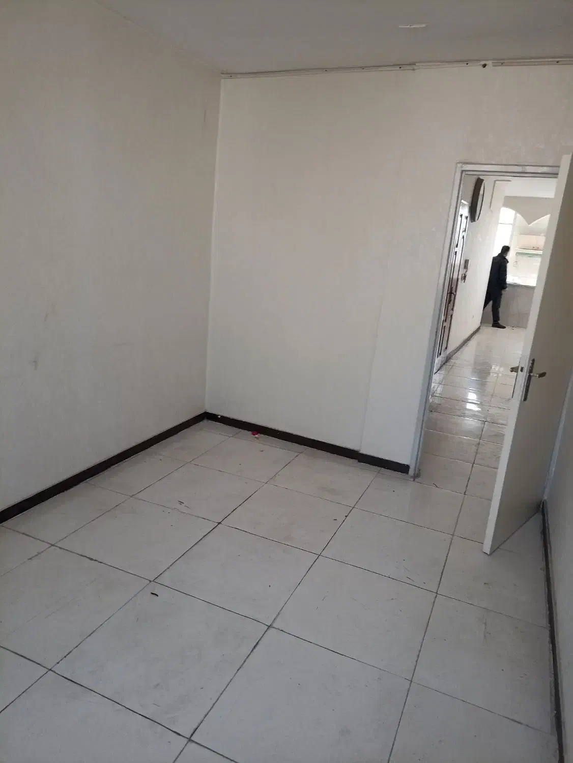 واحد 95 متری با آسانسور