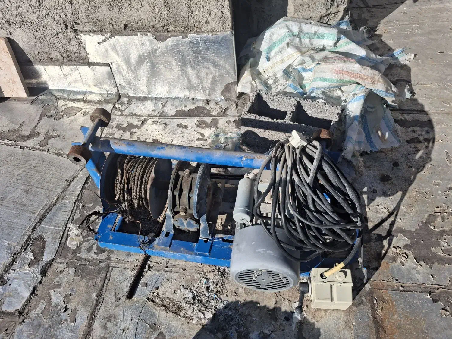 بالابر|مصالح و تجهیزات ساختمان|سرعین, |دیوار