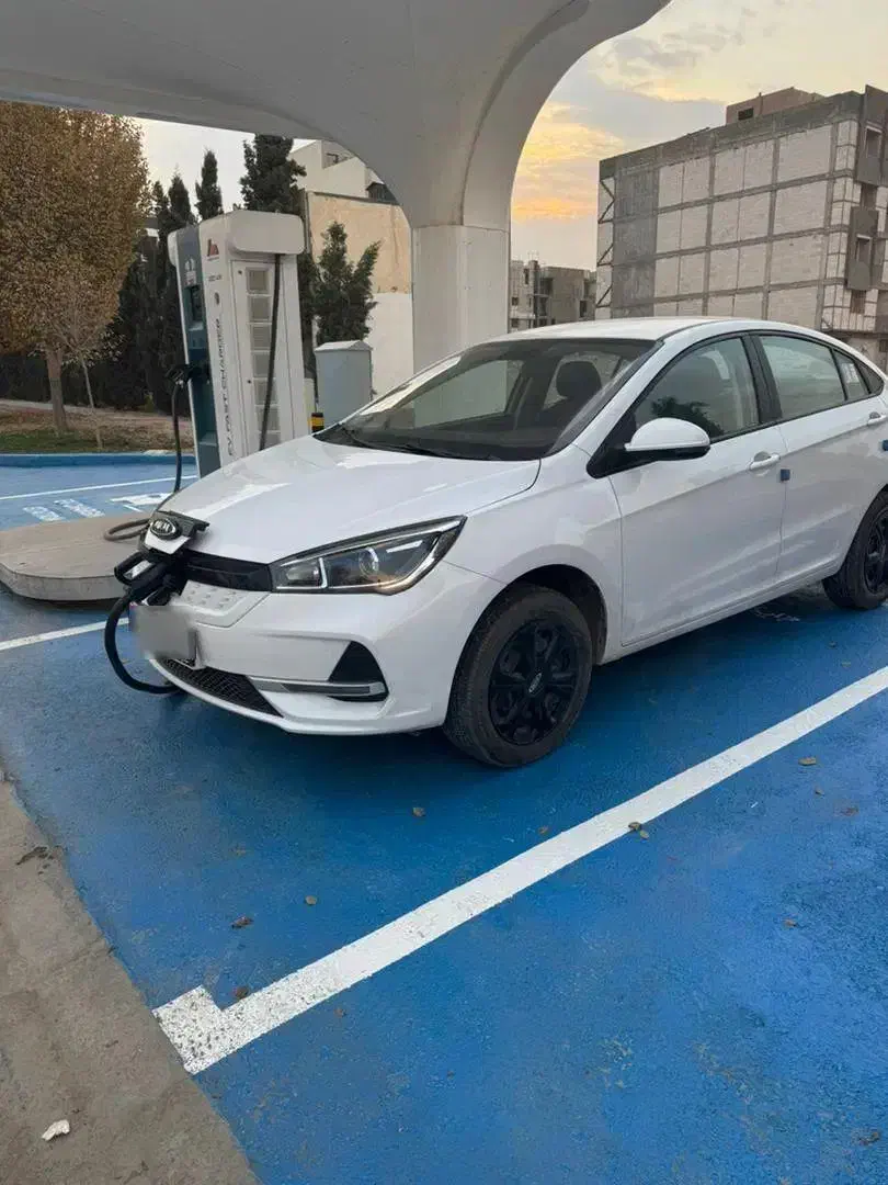 اریزو ۵ برقی|خودرو سواری و وانت|اصفهان, کوی امیریه|دیوار