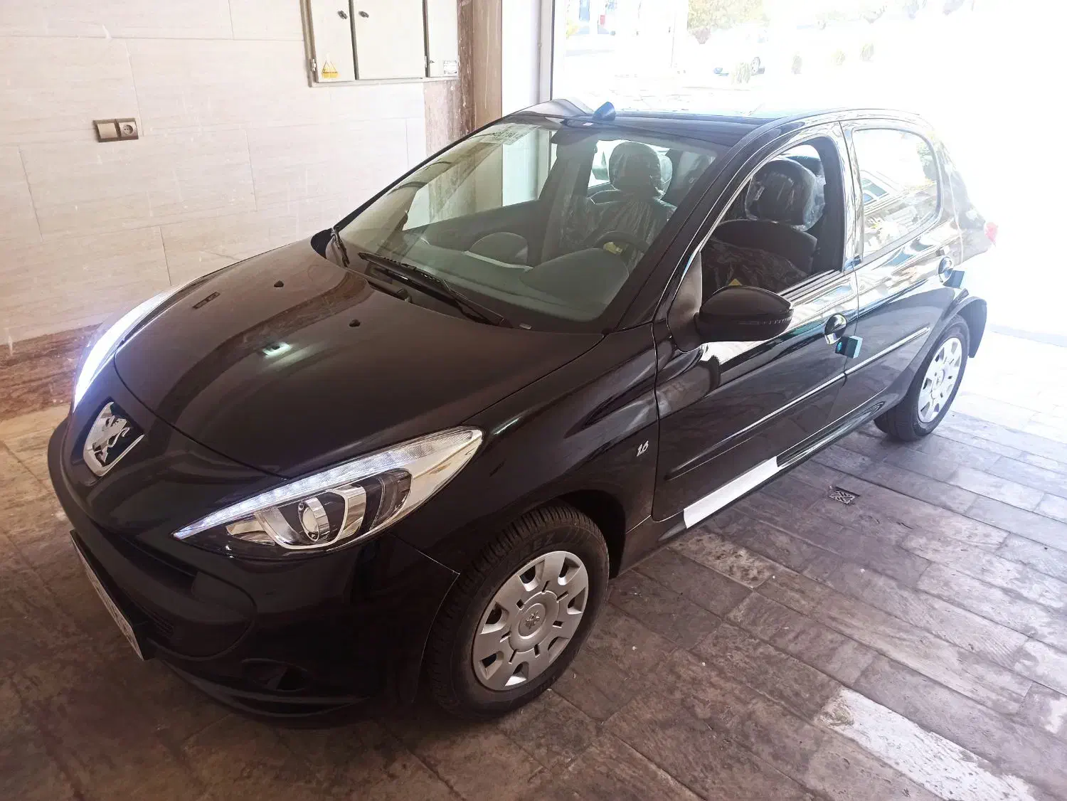 پژو ۲۰۷|خودرو سواری و وانت|محلات, |دیوار