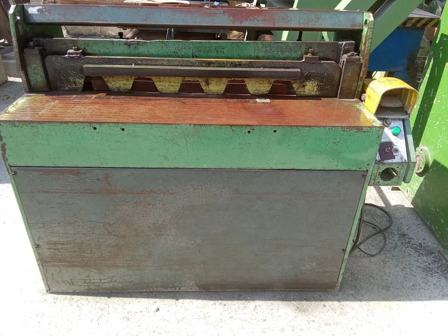 گیوتین یک متر ۲میل بر|کارت هدیه و تخفیف|اصفهان, شهرک صنعتی امیرکبیر (شاپور جدید)|دیوار