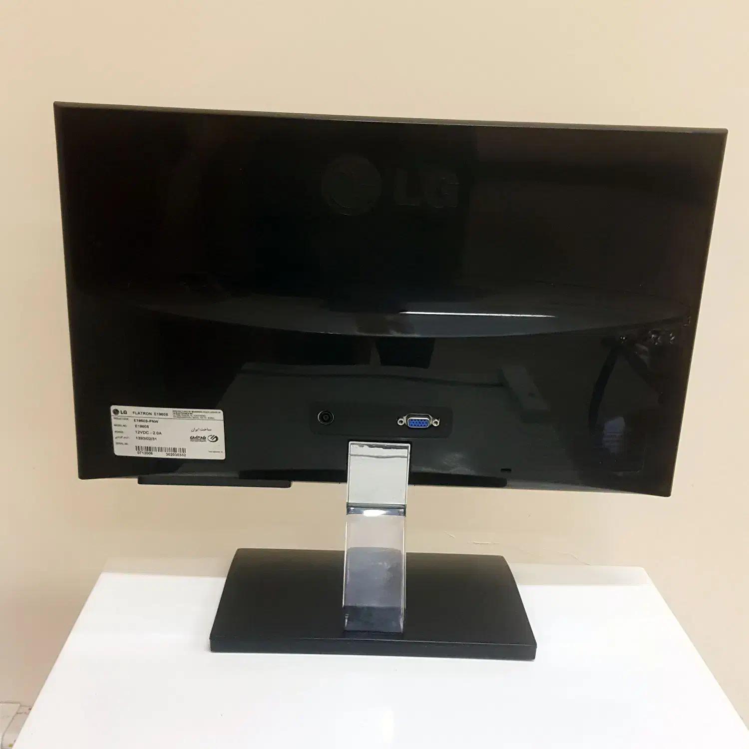 مانیتور ال جی 19 اینچ LG|قطعات و لوازم جانبی رایانه|بوشهر, |دیوار