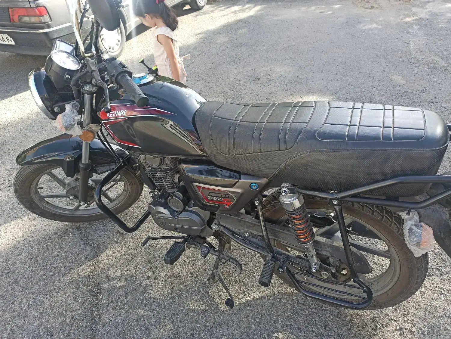 موتور کی وی|موتورسیکلت|سرخه حصار, |دیوار