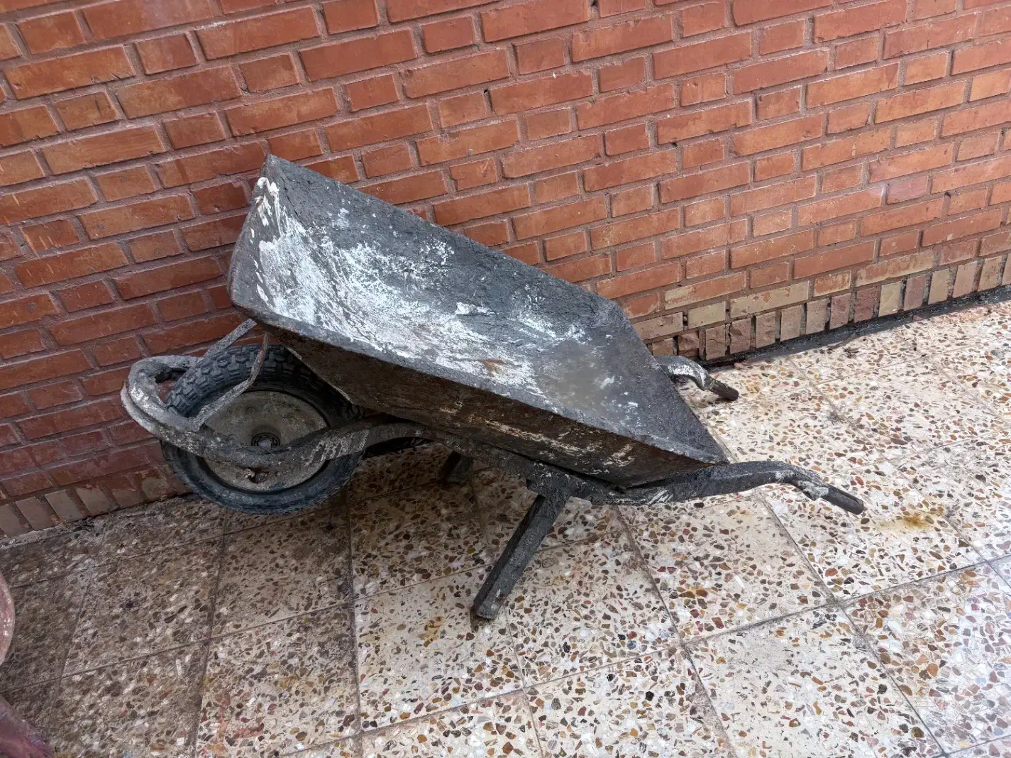 فرغون بنایی مناسب|ابزارآلات|اهواز, کوی نفت|دیوار