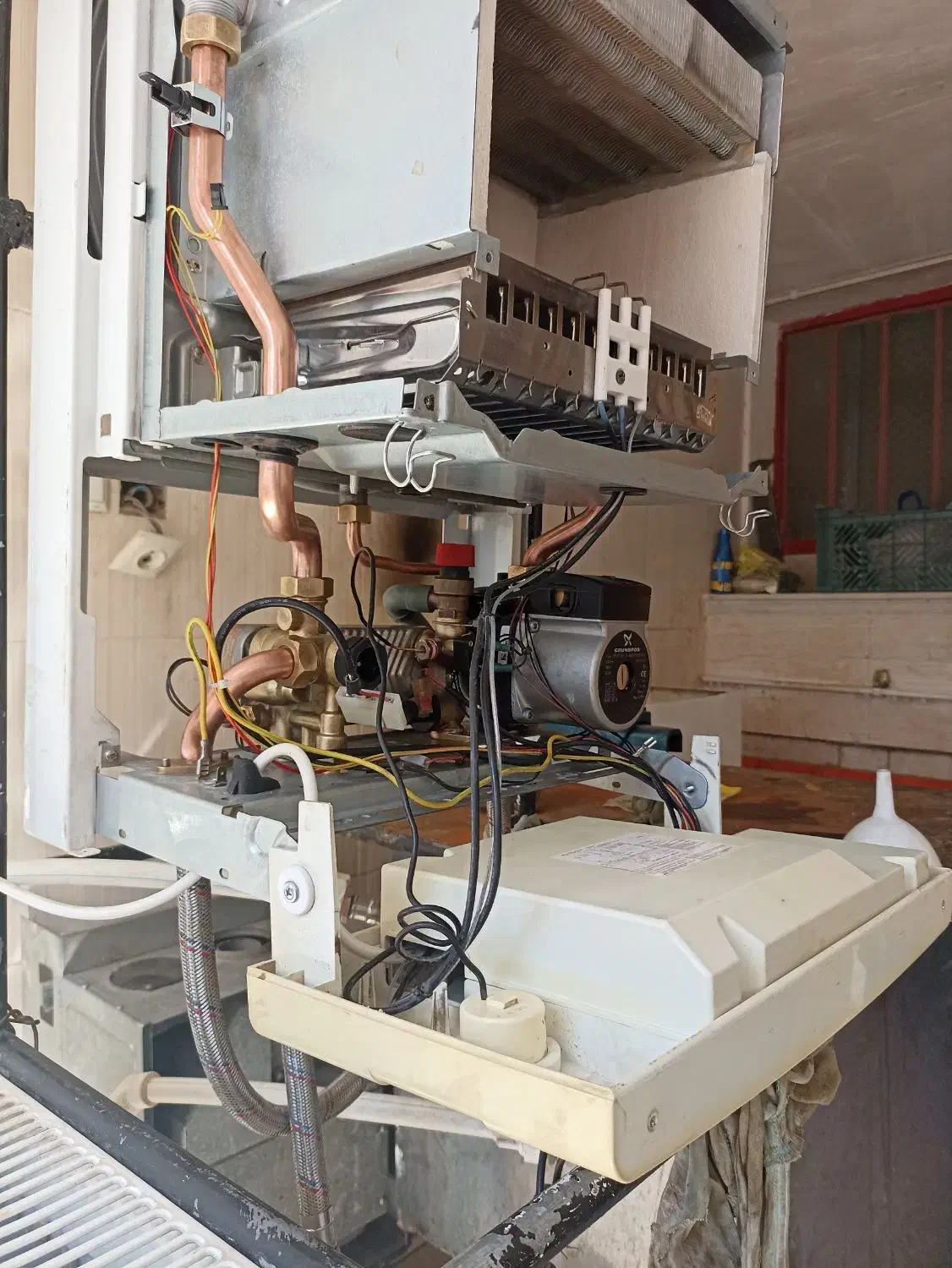 تعمیر پکیج دیواری باتخفیف ویژه آبگرمکن دیواری|خدمات پیشه و مهارت|قم, عمار یاسر|دیوار