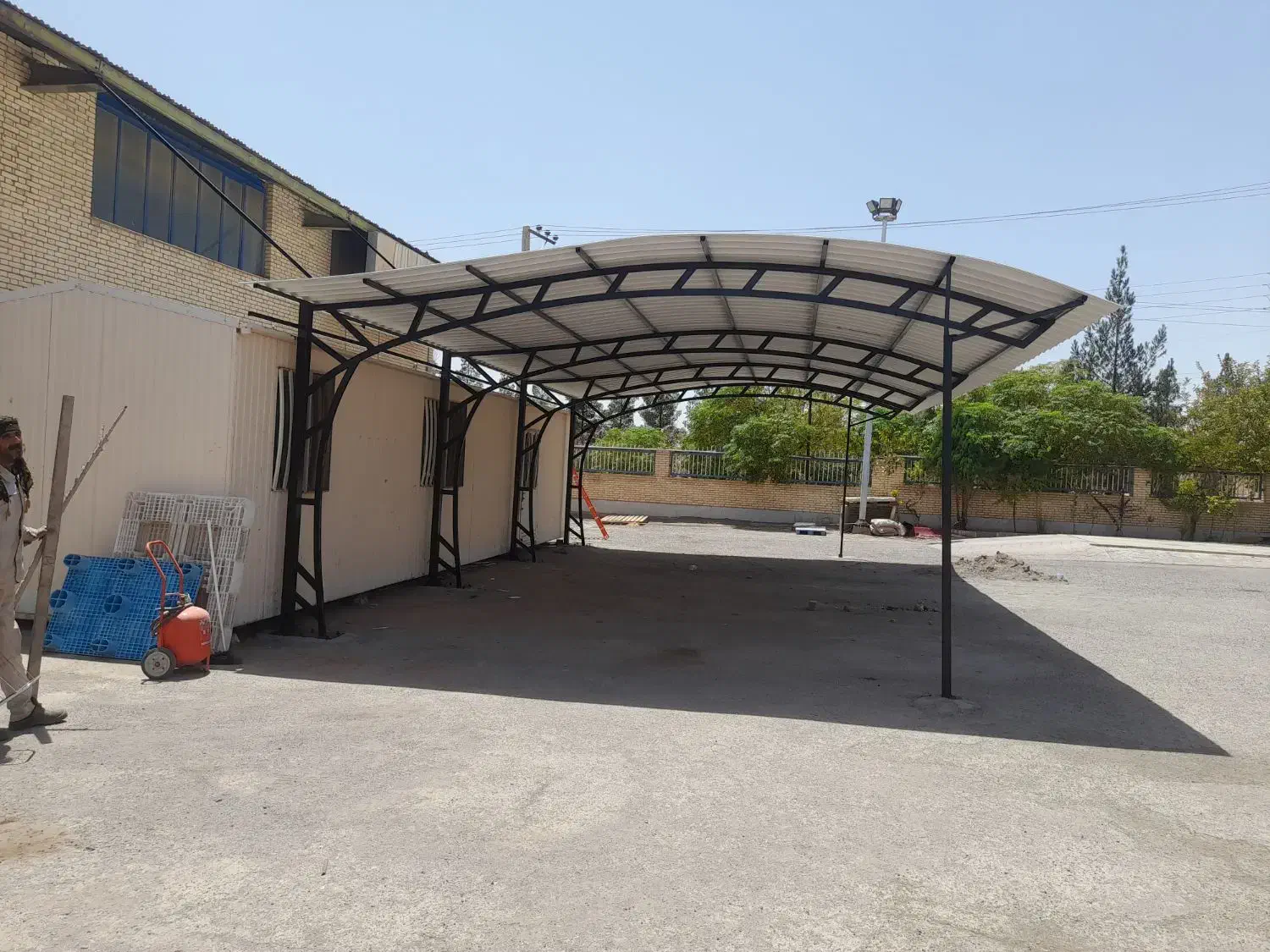 نصب سایبان بدون پایه مزاحم|خدمات پیشه و مهارت|بم, |دیوار