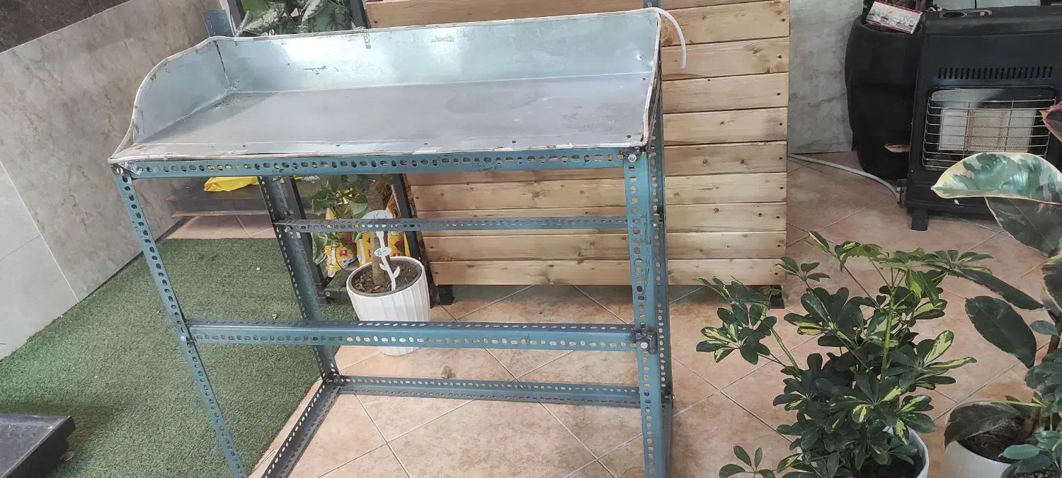 میزکار|میز تحریر و کامپیوتر|کرج, چهارصد دستگاه|دیوار