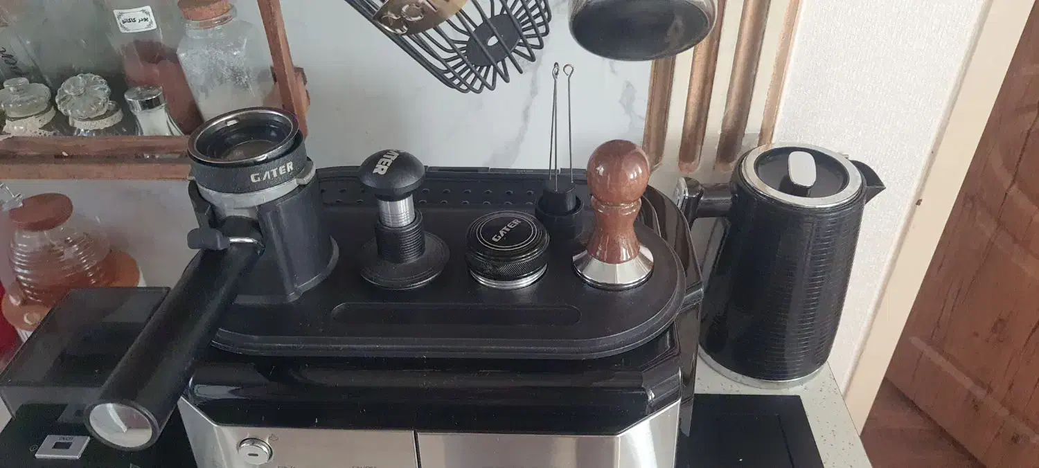 دستگاه اسپرسوساز دلونگی با لوازم تجهیزات|سماور، چایساز، قهوهساز|کرج, شهرک اوج|دیوار