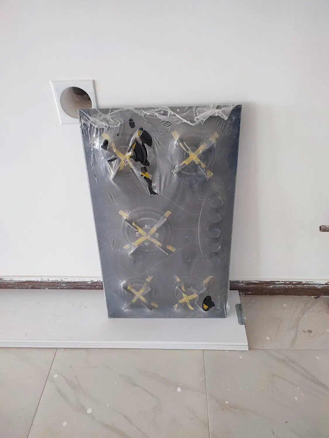 فروش ابگرمکن و گاز صفحه ای کاملا سالم|آبگرمکن، پکیج، شوفاژ|لردگان, |دیوار