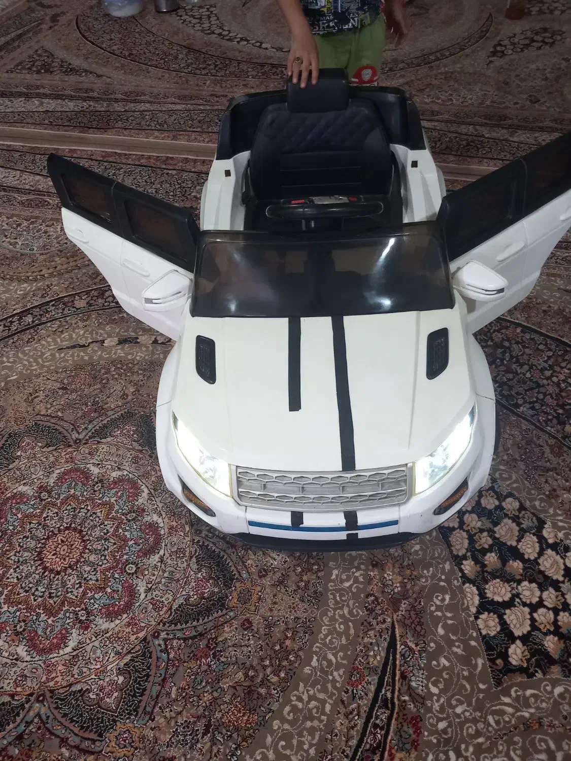 ماشین شارژی دوموتوره|اسباب‌‌بازی|زابل, |دیوار