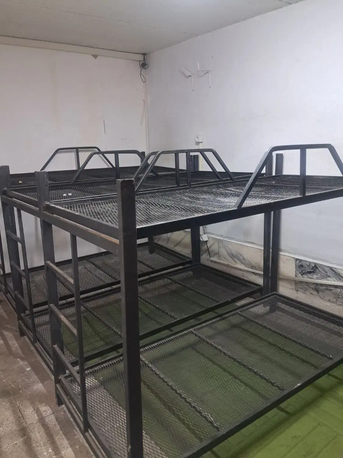 تخت سربازی|تخت و سرویس خواب|تهران, صادقیه|دیوار