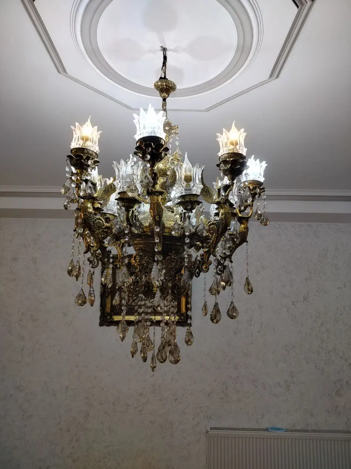 لوستر طرح فرشته سنگین|لوستر و چراغ آویز|نسیم‌شهر, |دیوار