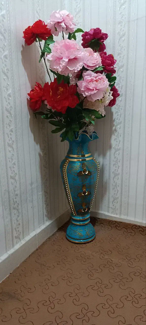 گل با گلدان شیشه ای|گل مصنوعی|محمدیه-قزوین, |دیوار