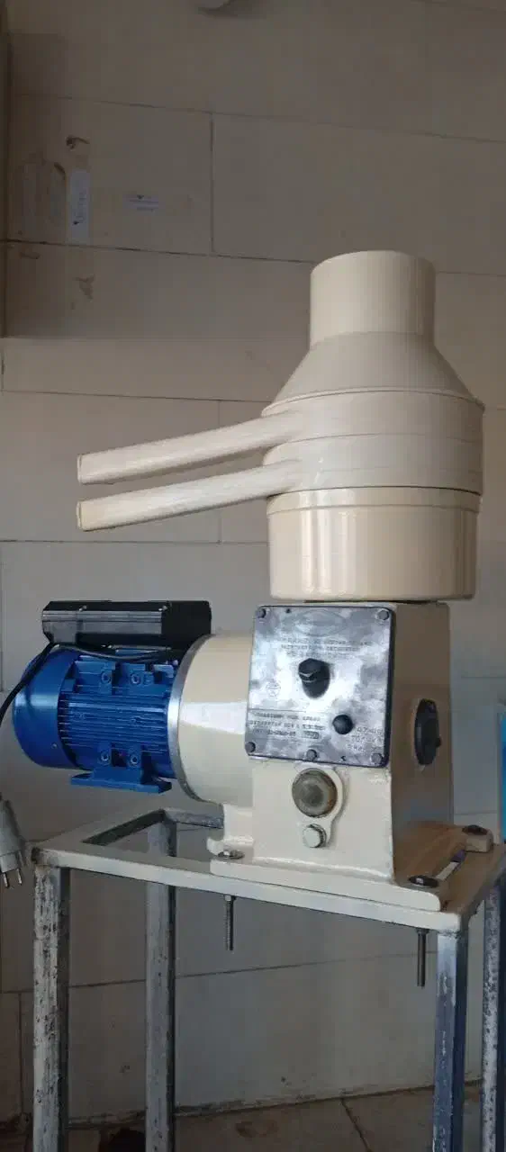 خامه گیر یک تن یا سپراتورچرخ شیر|ماشین‌آلات صنعتی|صباشهر, |دیوار