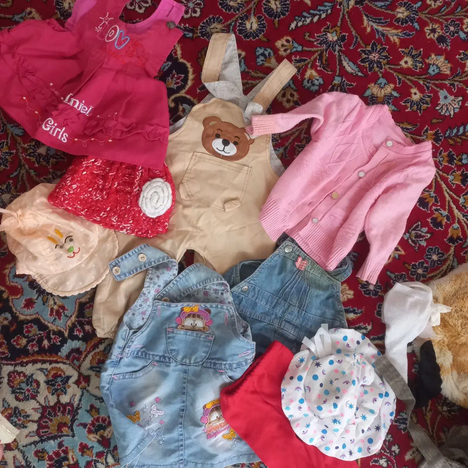لباس بچگانه|کفش و لباس بچه|آمل, |دیوار