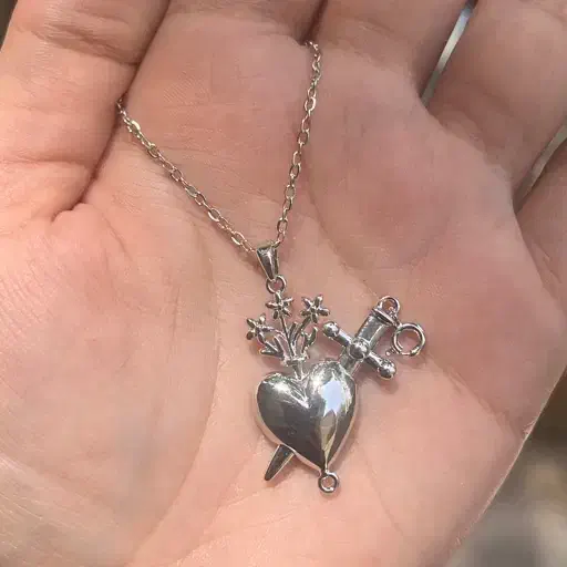 گردنبند قلب و شمشیر|بدلیجات|پلدختر, |دیوار