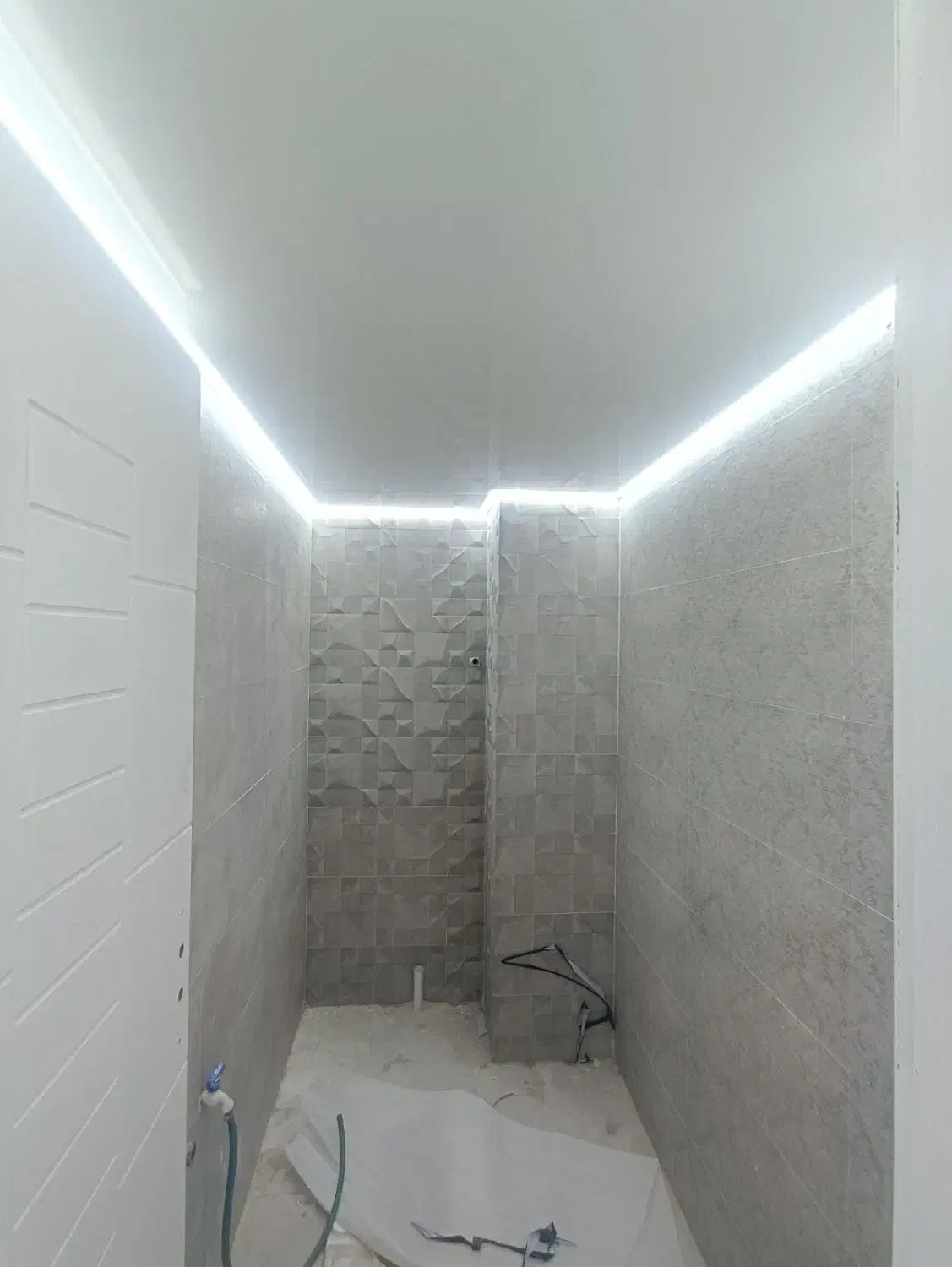 لاین و لاین باریسول|لامپ و چراغ|فولادشهر, مسکن مهر فولادشهر|دیوار